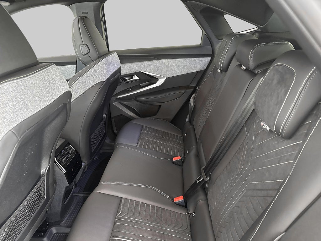 Peugeot e-3008 Long Range Ultimate Pano/Drag/Focal – bild 9