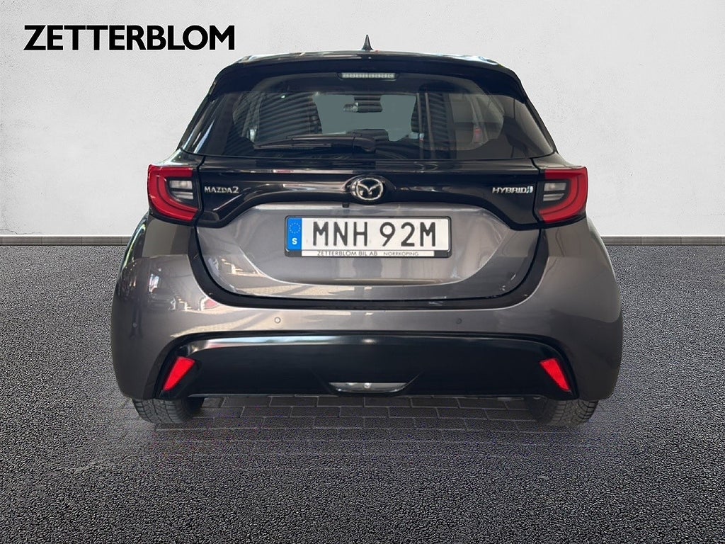 Halvkombi Mazda 2 4 av 14
