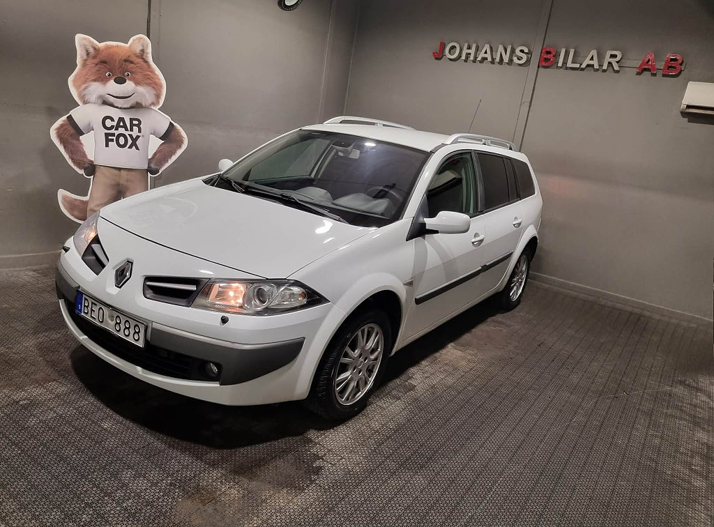 Renault Mégane Grandtour 1.6 eco2 (10 585mil) NyBesiktigad, 105hk