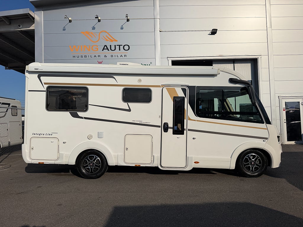 Eura Mobil Integra Line 650 HS (160HK) Stor U-soffa bak! ALDE! Endast 6,5m!