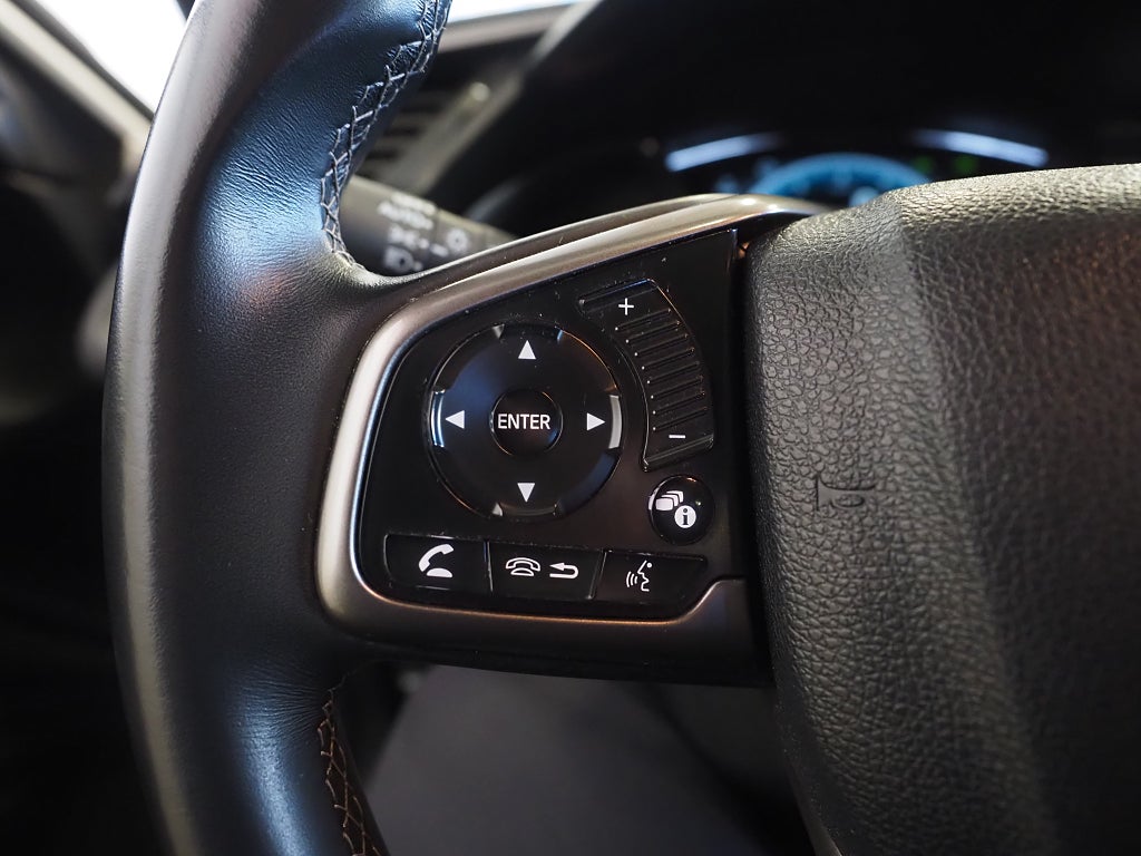 Honda Civic 1.5 i-VTEC Turbo 182hk Prestige |Pano|Kamera|Nav|Skinn| 2017