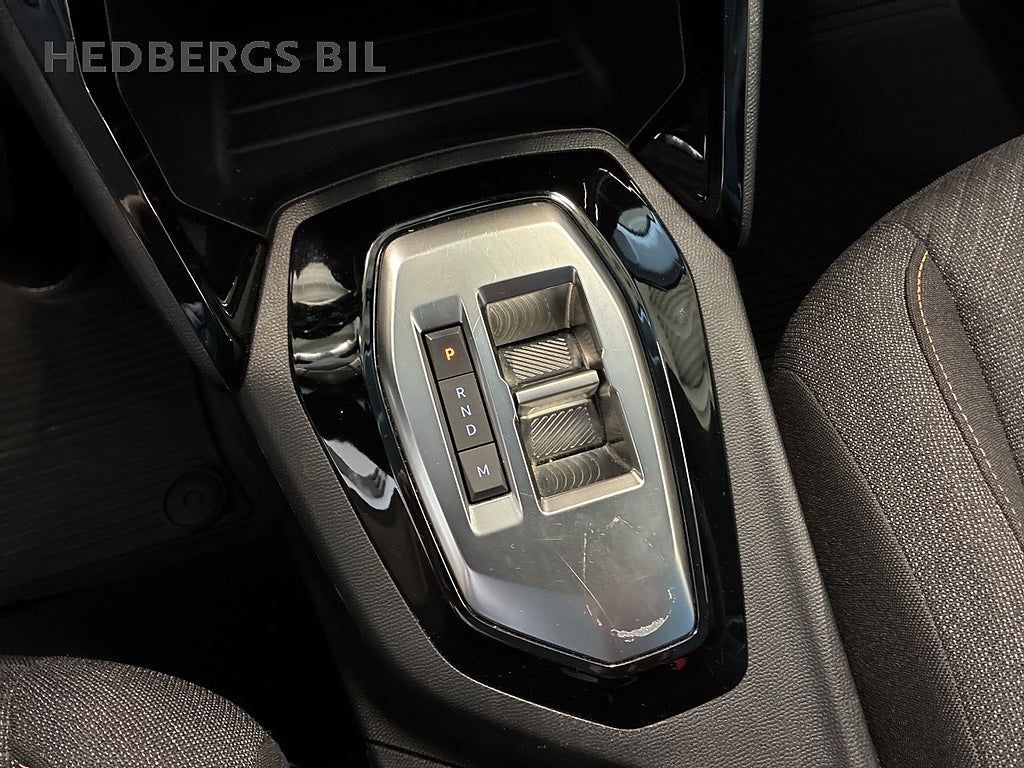 Peugeot 208 HYBRID 100HK Automat thumbnail