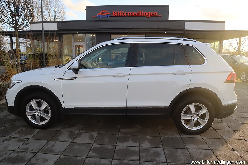 Volkswagen Tiguan 2.0 TDI 4MOTION 200hk Aut Momsbil Parkvärmare 1 ägare