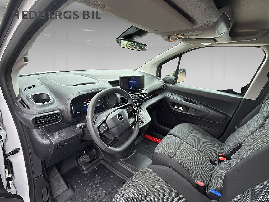 Opel Combo ELITE L2 50 kWh (4057:- Ex moms/mån ) thumbnail