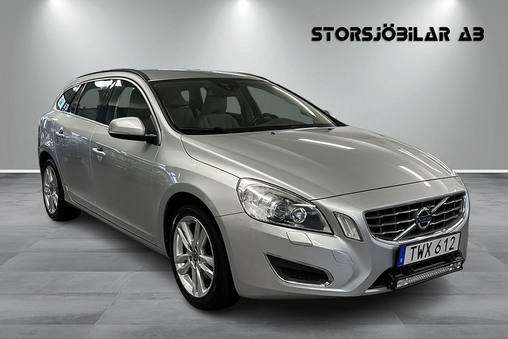 Volvo V60 T3 Momentum Euro 5 + Vinterhjul