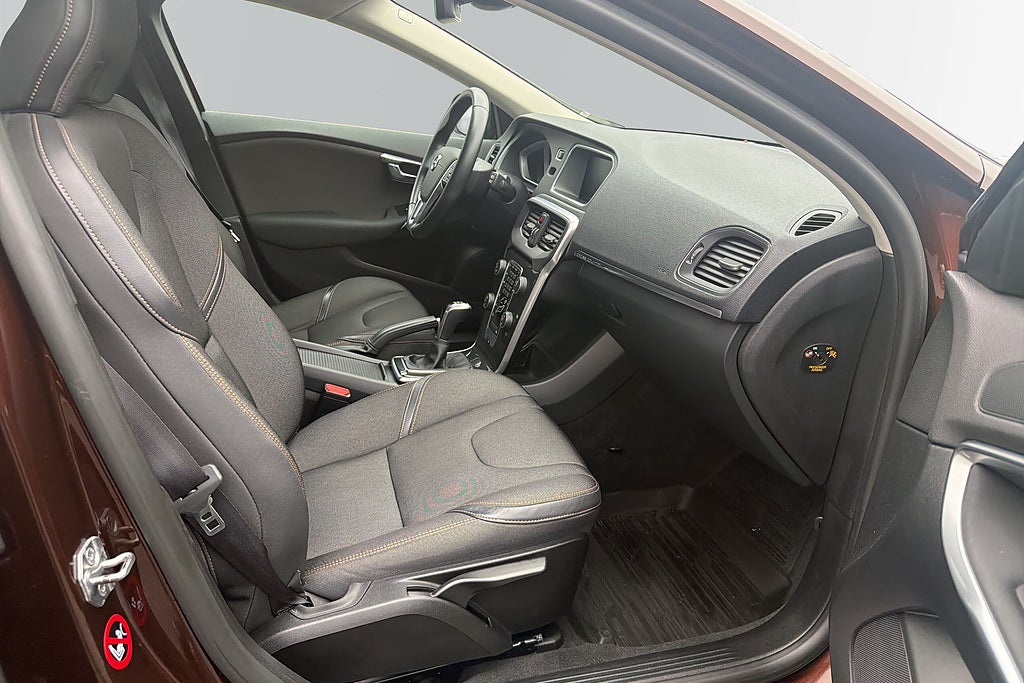 Volvo V40 Cross Country 2018