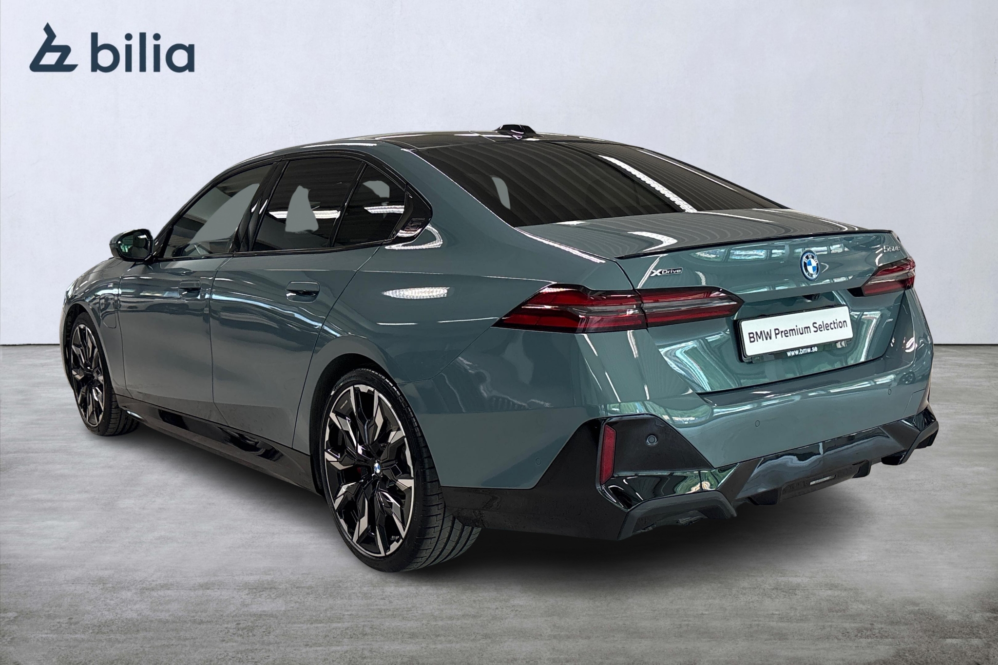 BMW 550 e xDrive Sedan M-Sport Pro 2025, kuva 2/44