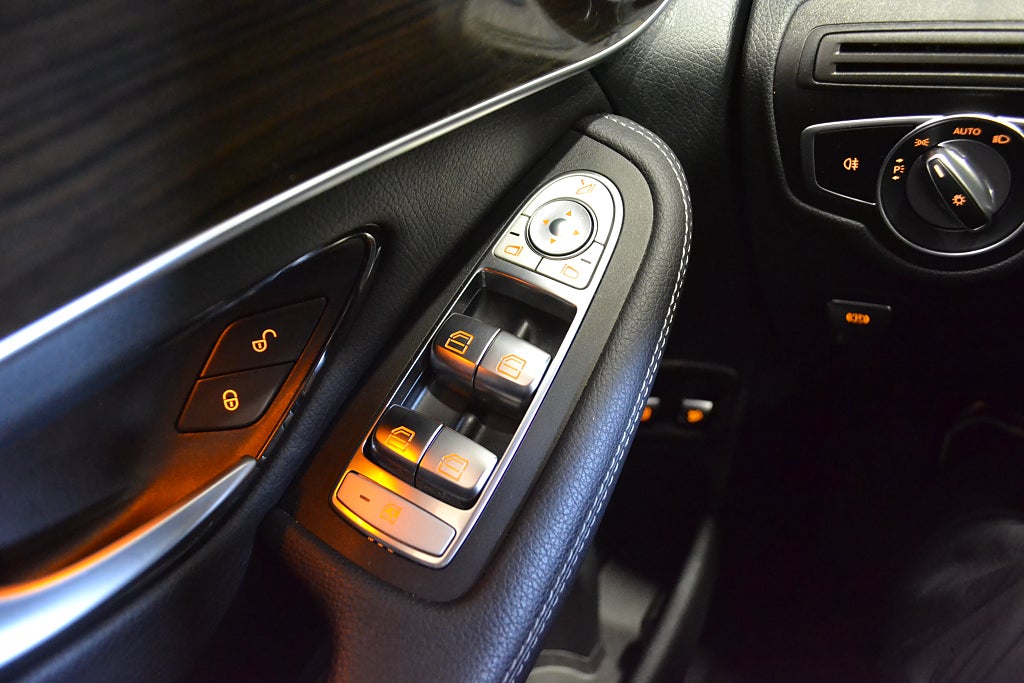 Mercedes-Benz GLC 300 e 320hk 4MATIC 9G-Tronic | Navi | Drag | 360° | 2020