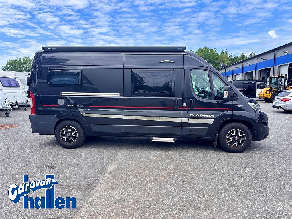 Adria TWIN 600 SLT (Långbäddar)