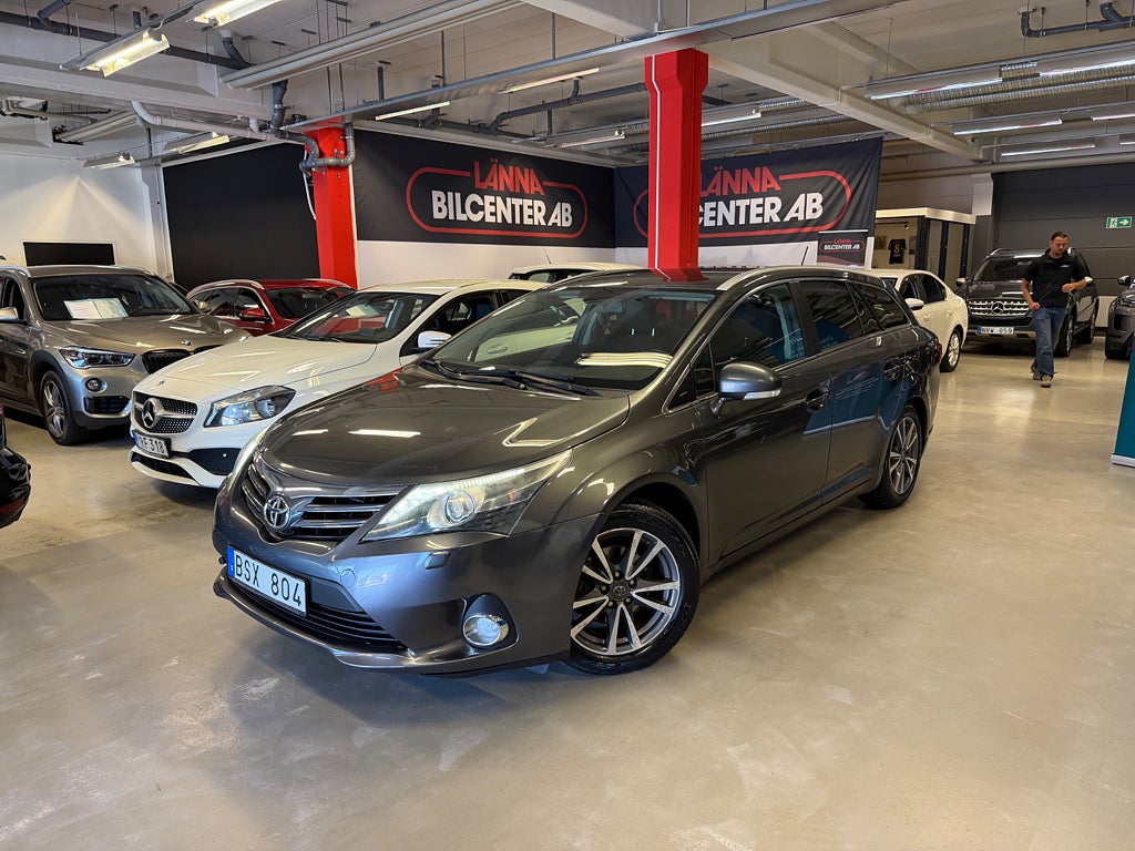 Toyota Avensis Kombi 2.0 D-4D Business 1 ägare Drag Kamera M-värmare