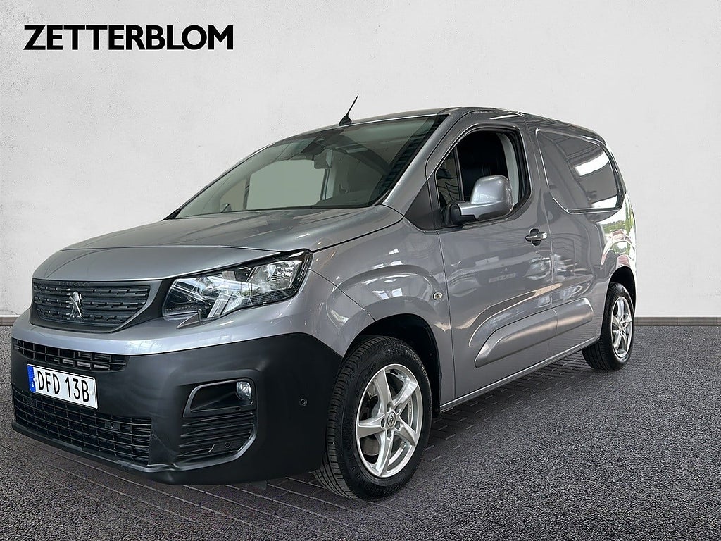 Transportbil - Skåp Peugeot Partner 1 av 16