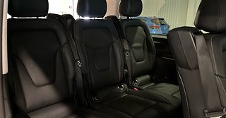 Minibuss Mercedes-Benz V 9 av 11