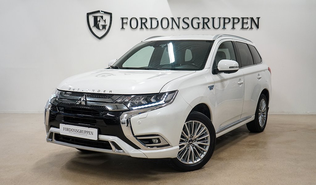 Mitsubishi Outlander PHEV CVT Business 4WD /  360° / Drag 