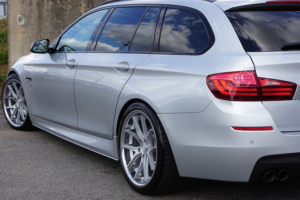 BMW 530D xDrive Innovation Edition M Sport|Pano|H&K|360°|HuD|