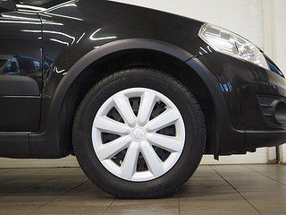 Halvkombi Suzuki SX4 8 av 19