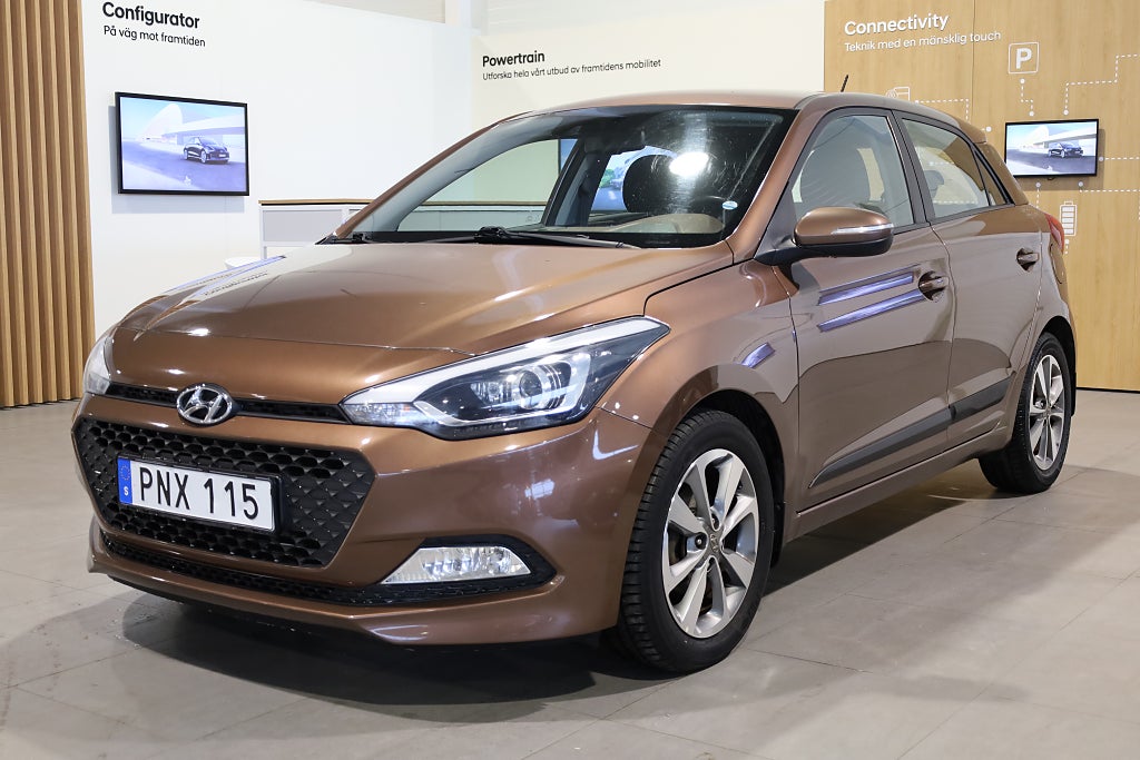 Hyundai i20 1,4 101hk Premium PDC Blåtand USB Rattvärme 2016