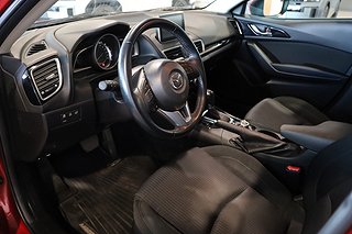 Halvkombi Mazda 3 8 av 17