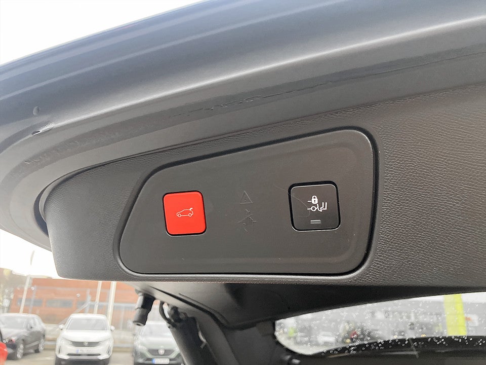 Bild på Peugeot 3008 GT 1.2 PT 130hk Aut B-KAMERA CARPLAY