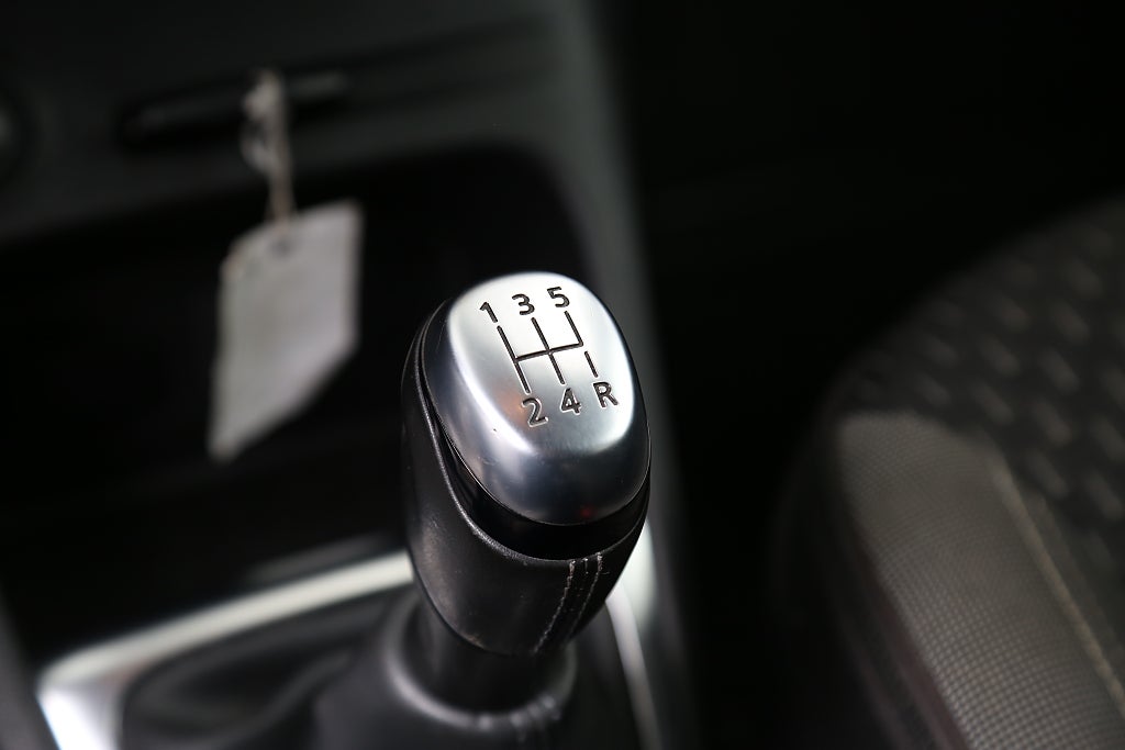 Renault Captur TCe 90hk Intens PDC Keyless Kamera Navi Dragkrok 2019