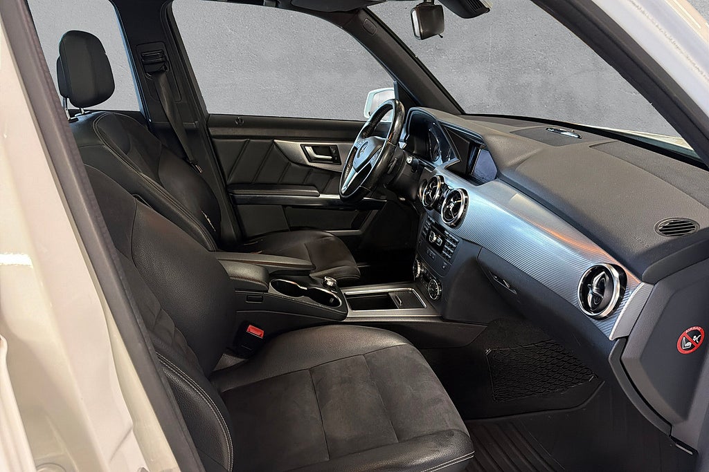 Mercedes-Benz GLK 220 CDI 4MATICPlus AMG Line Panorama Dragkrok 3-Ägare