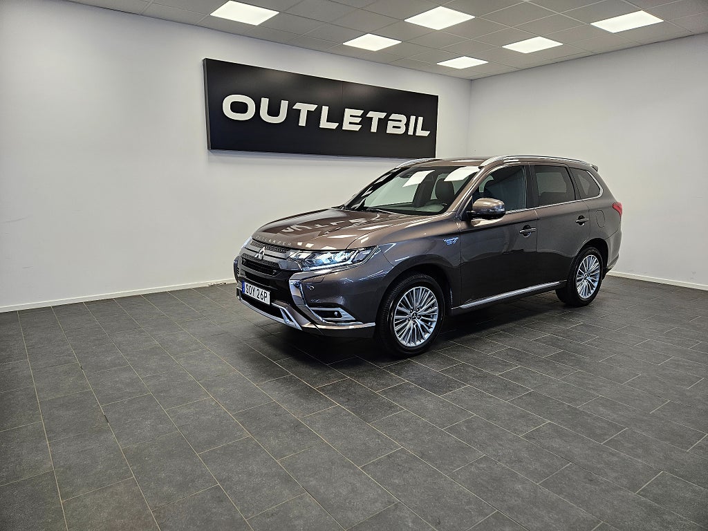 Mitsubishi Outlander PHEV 224hk CVT Business Läder Backkamera Drag