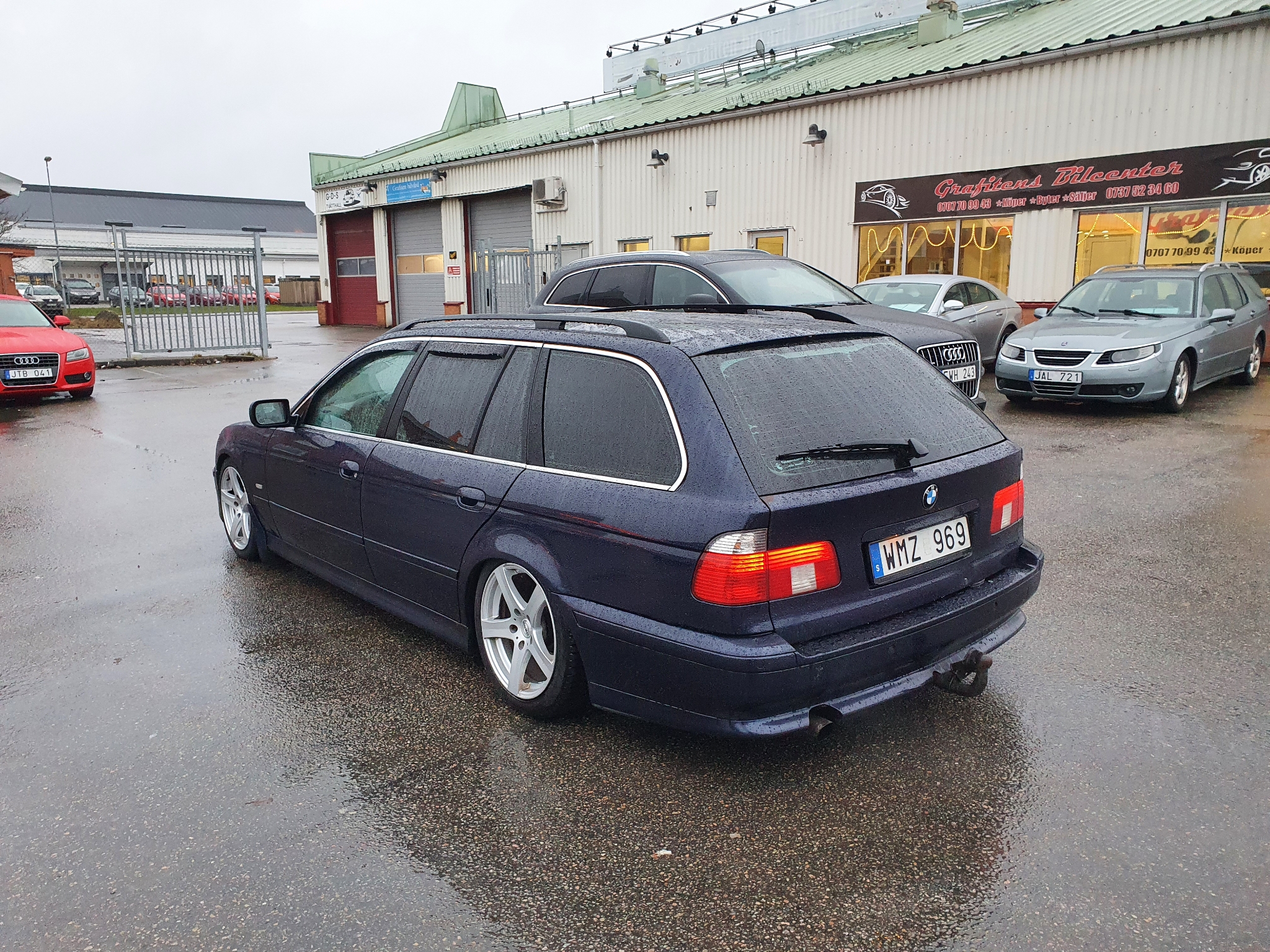 BMW 530 i Touring Automat Business 231hk 2002, kuva 6/37