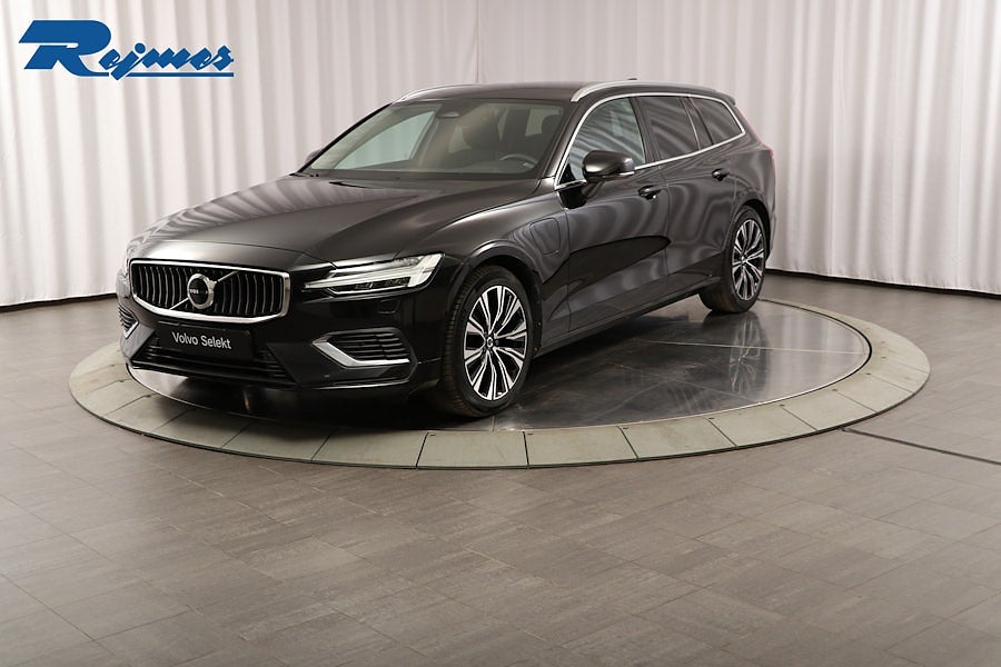 Volvo V60 Recharge T6 Core Edition/Dragkrok/B-kam