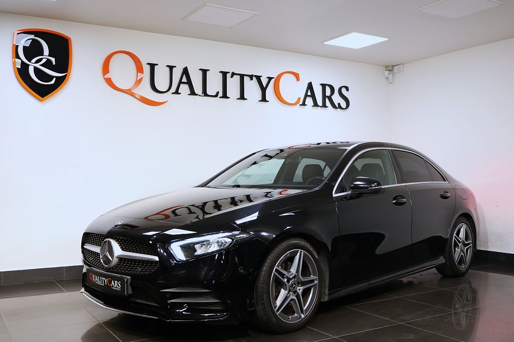 Mercedes-Benz A 180 Sedan AMG B-kamera / Widescreen / Navi  