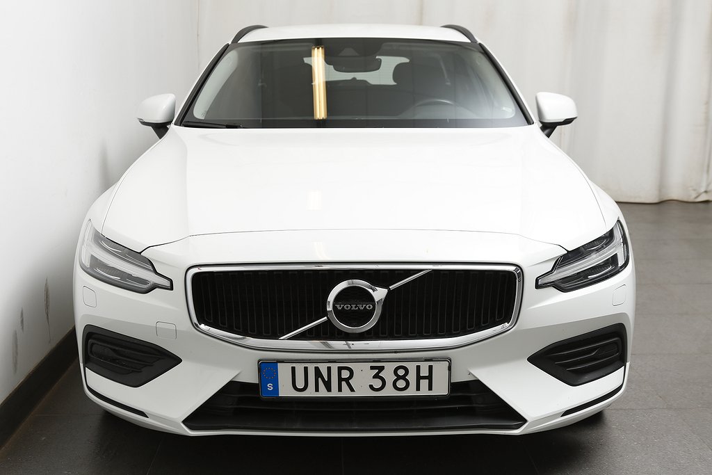 Volvo V60 D3 150hk Momentum Se II Kamera VOC Drag Leasbar 2020