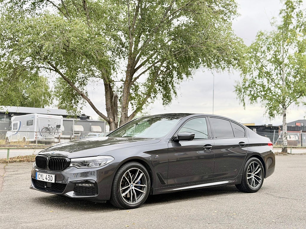 BMW 530D xDrive M Sport Night Vision HUD Nappaläder Euro 6