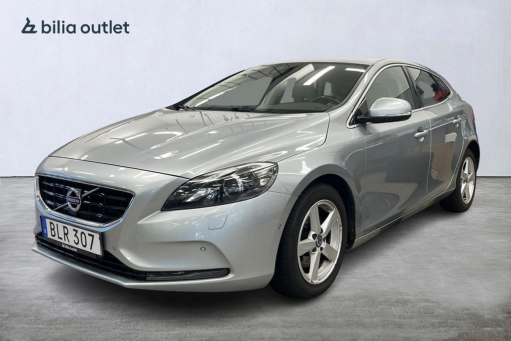 Volvo V40 D2 Momentum P-sensorer F&B  7" Display