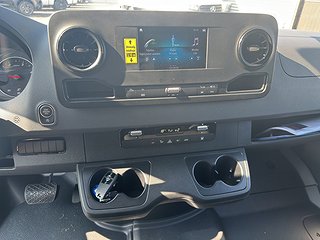 Transportbil - Skåp Mercedes-Benz Sprinter 24 av 30