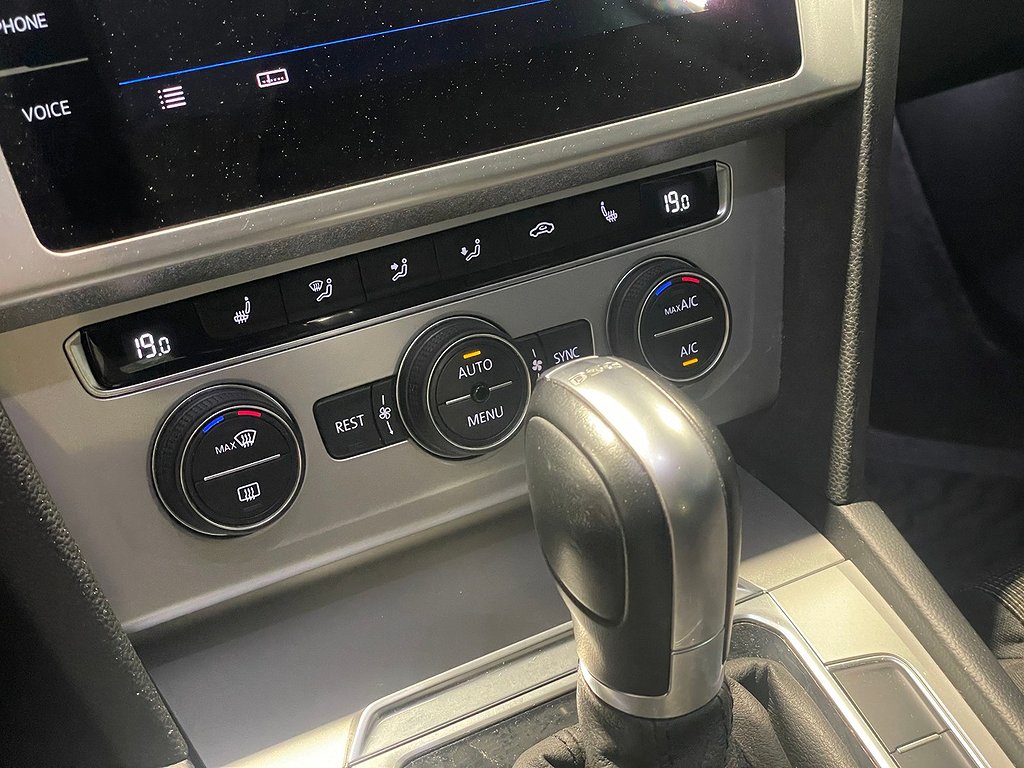 Volkswagen Passat SC 1.4 TSI 150hk R-Line | Drag | Cockpit | 2018