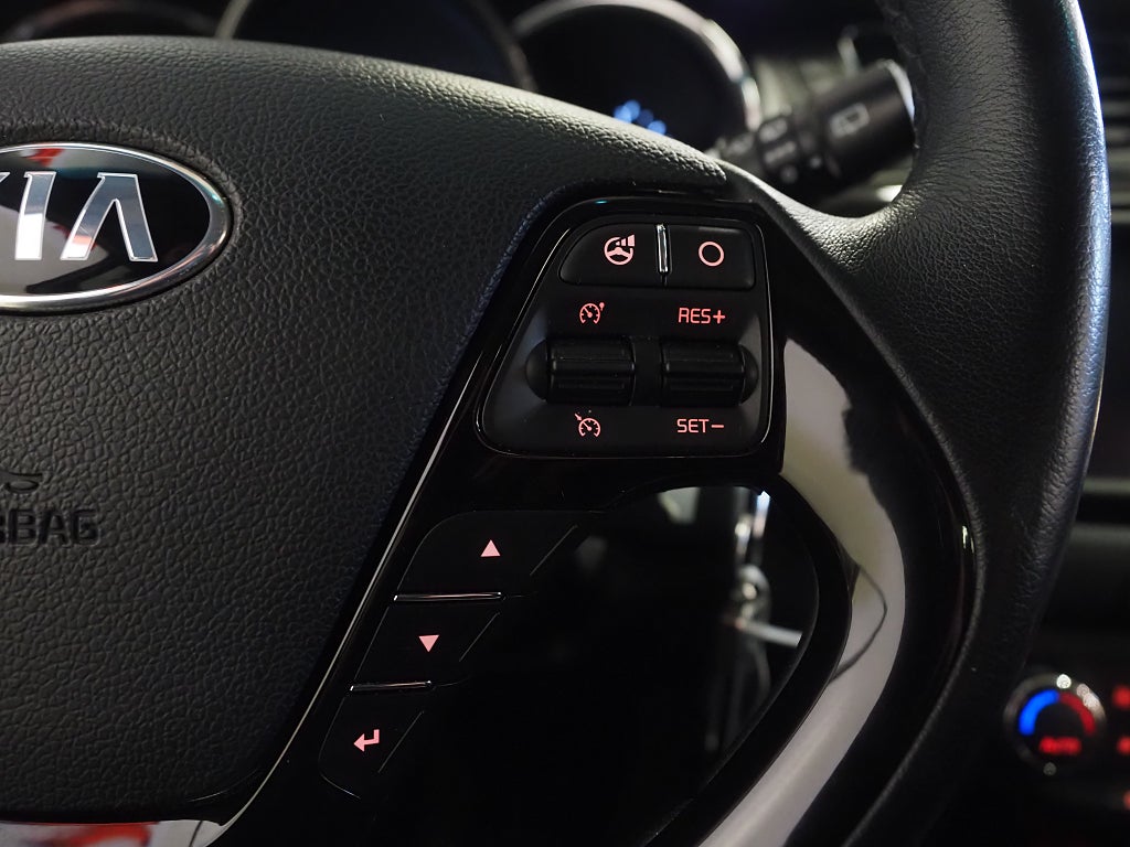 Kia Ceed _sw 1.6 CRDi 128hk Pano Kamera Navi Drag El-Stol M-Värm 2015