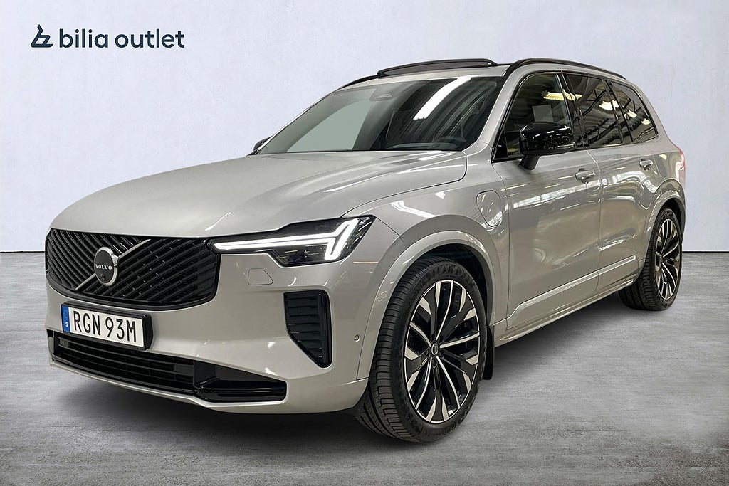 Volvo XC90 II T8 AWD Ultra Dark 7-sits Pano Drag Luftfj HUD 360°K