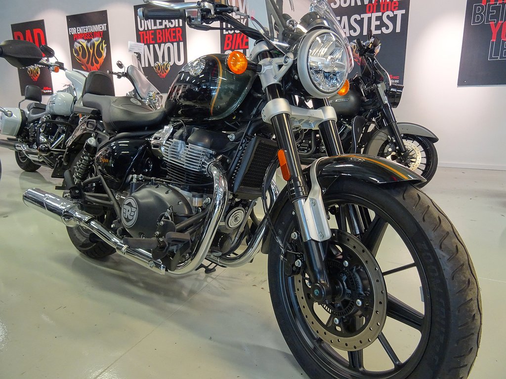 Royal Enfield SUPER METEOR 650 