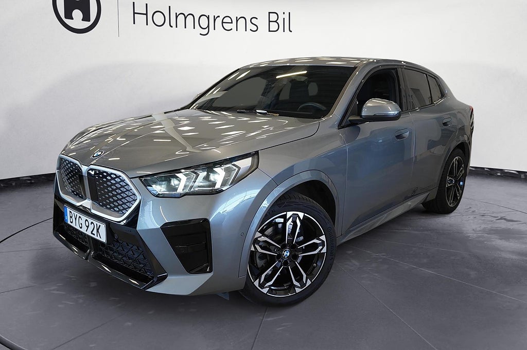 BMW iX2 xDrive30 M Sport Active Ed Drag DA | Ränta 3,95%
