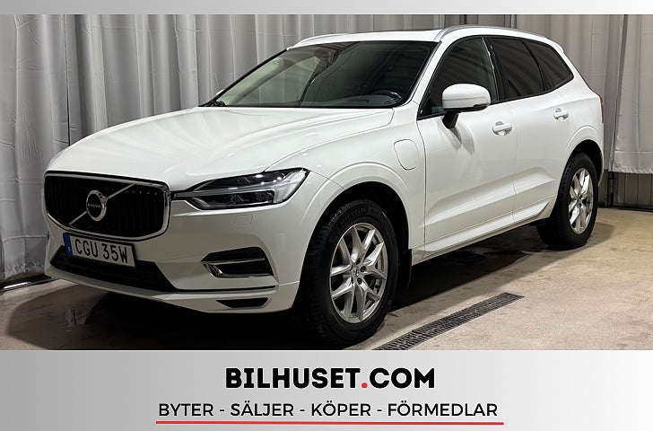 Volvo XC60 Recharge T8 AWD Momentum Drag B-Kam Pano VoC Moms