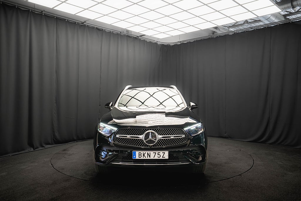 Mercedes-Benz GLC 300 d e 4M AMG DRAG DIGITALA-LED 98% SoH MOMS 1-ÄGARE