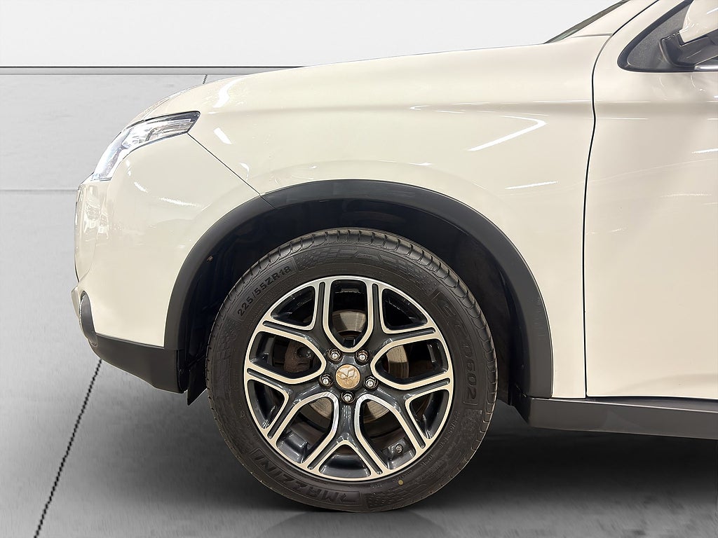 Mitsubishi Outlander 2.2 Di-D 4WD Business 7-sits, Läder, Kamera
