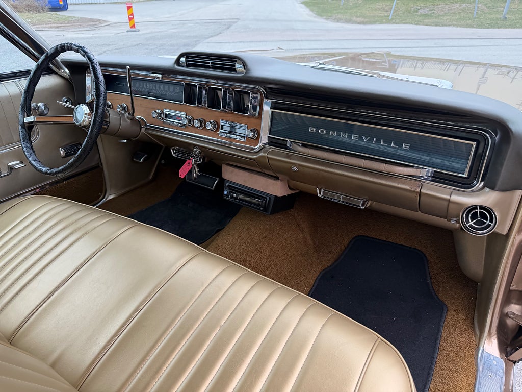 Pontiac Bonneville 2-dörrars Hardtop 6.4 V8