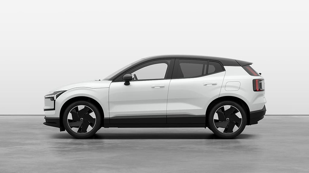 Volvo EX30 Single Motor Extended Range Plus, Dragkrok, Bil i lager för snab