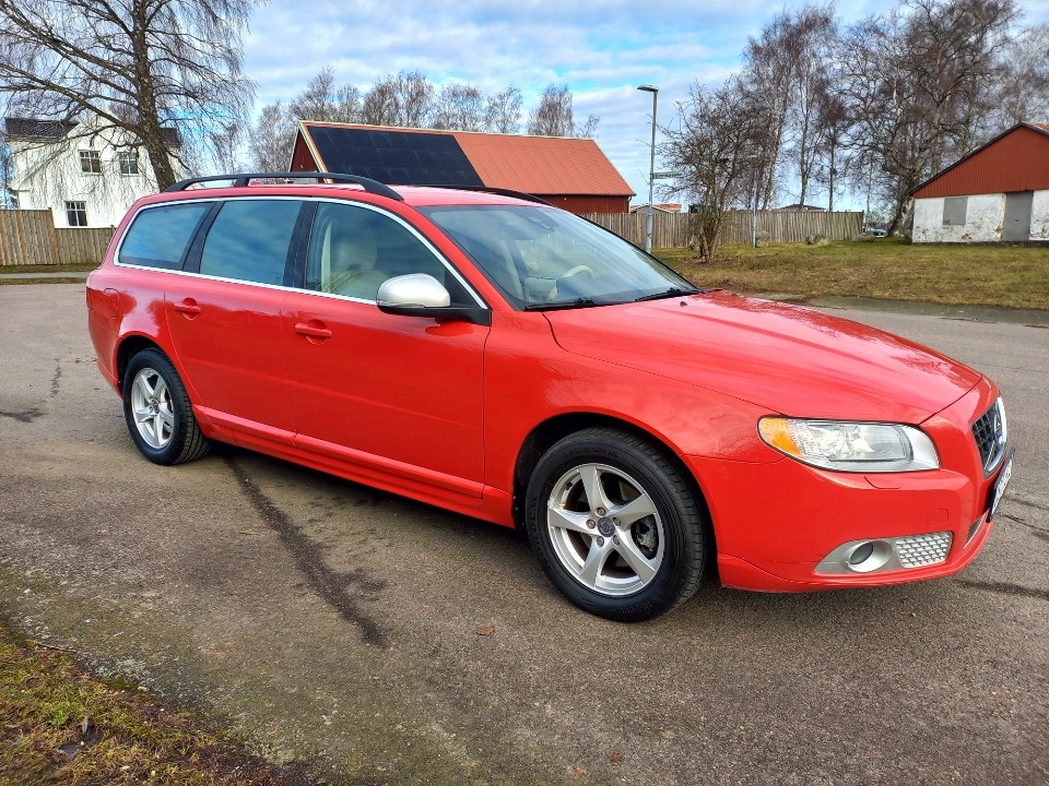 Volvo V70 T4F Powershift Momentum 2012, bild 2/32