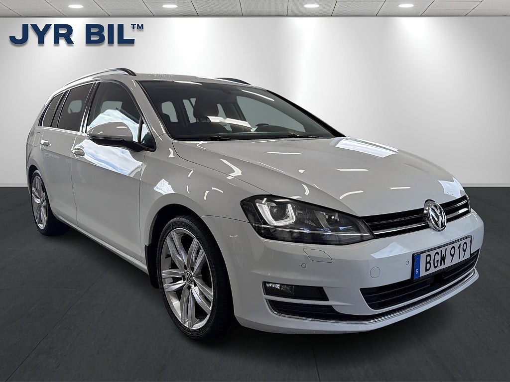 Volkswagen Golf SC 2.0 TDI 150hk GT / Dynaudio / Värmare / Drag / Xenon