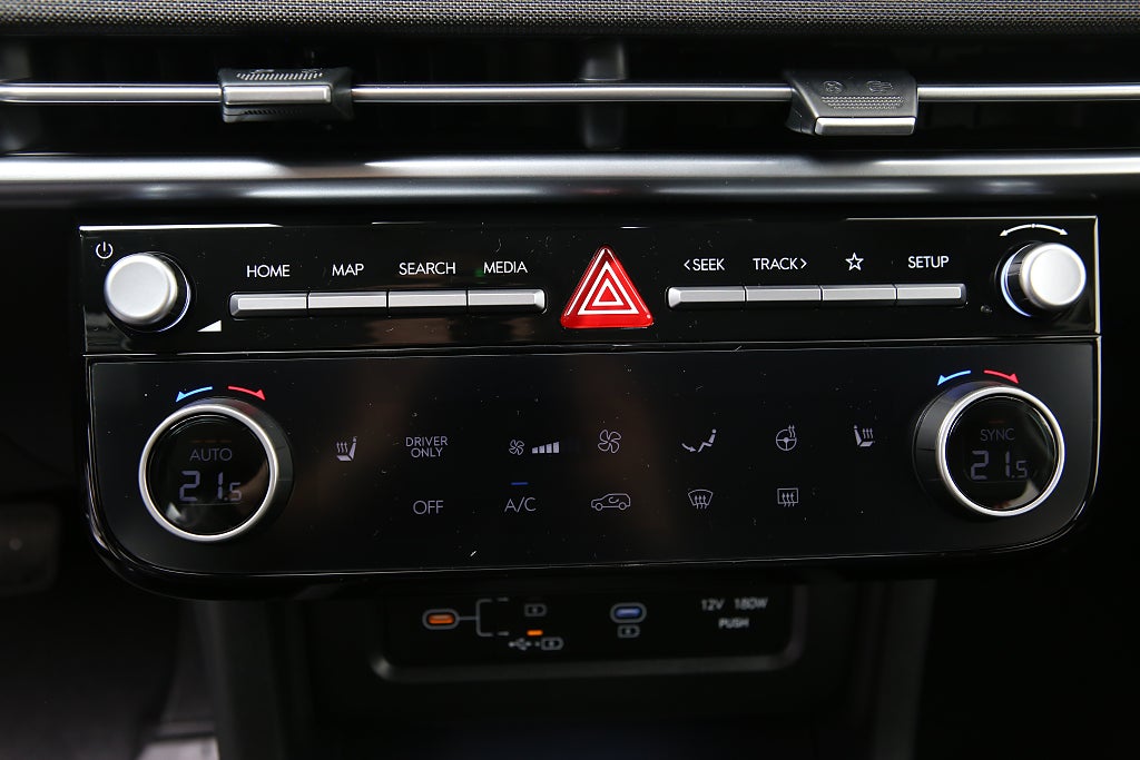 Hyundai Tucson Fullhybrid 4WD Essential Kamera Navi  *Superkampanj