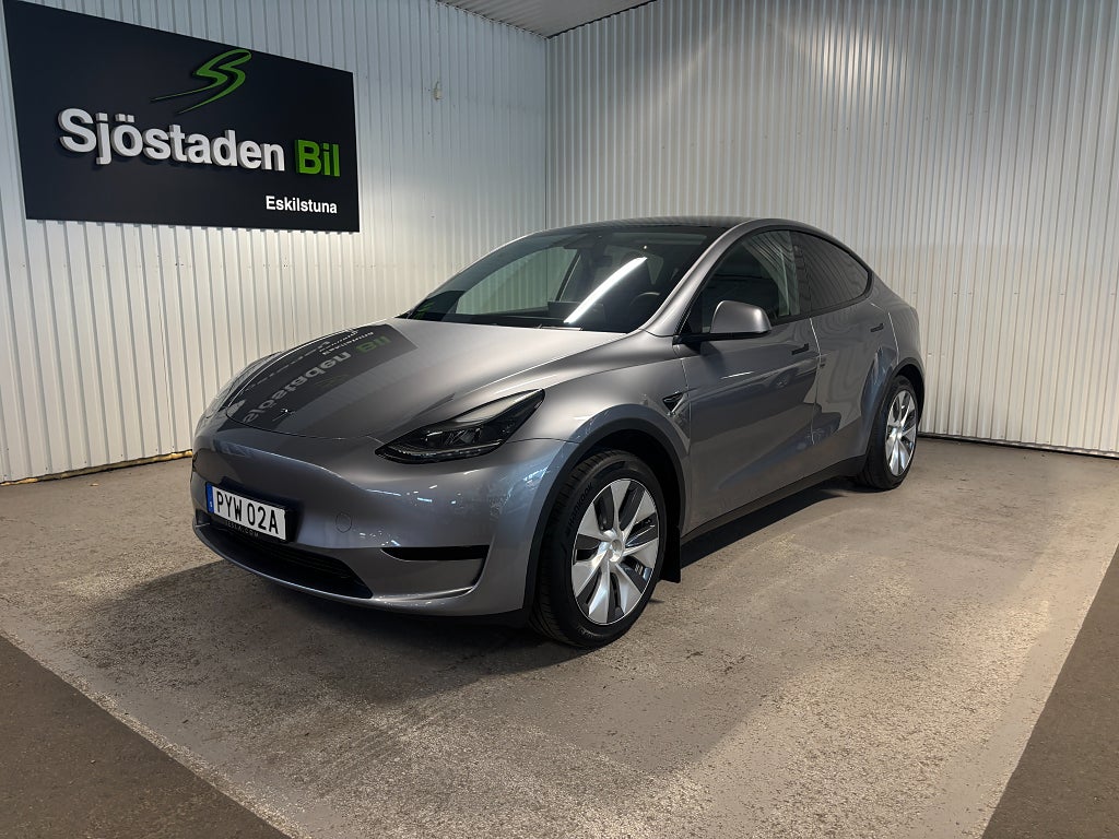 Tesla Model Y Long Range /Drag/Panorama/Moms