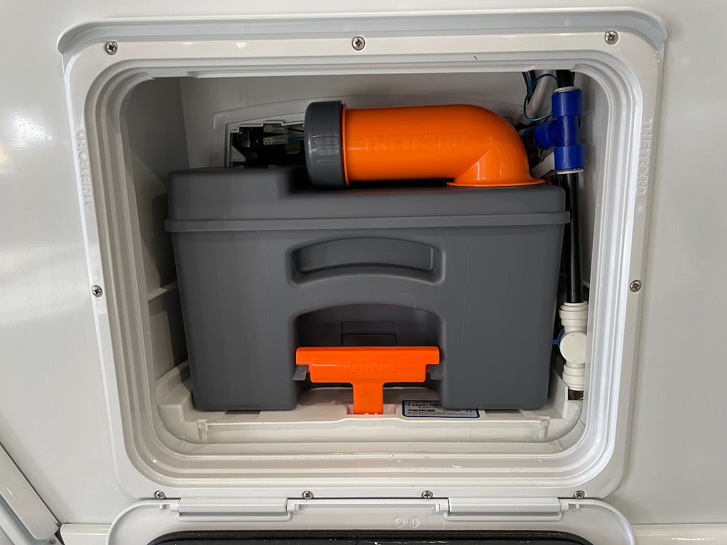 Kabe Ametist 560 XL KS /ALDE/Ugn/Micro/4 bäddar/2995kr/mån - Kabe