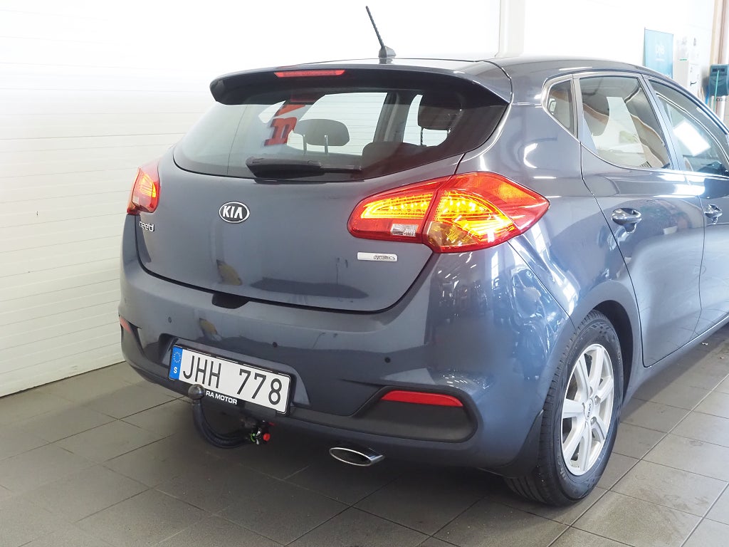 Kia Ceed cee'd 1.6 CRDi 110hk EX Comfort | Dragkrok | 2014
