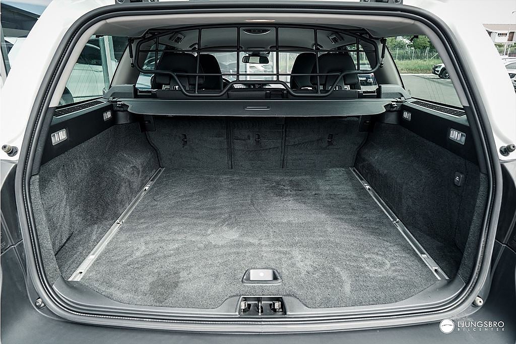 Volvo XC70 D4 AWD Momentum 181hk / 1 Ägare / Kamrem bytt
