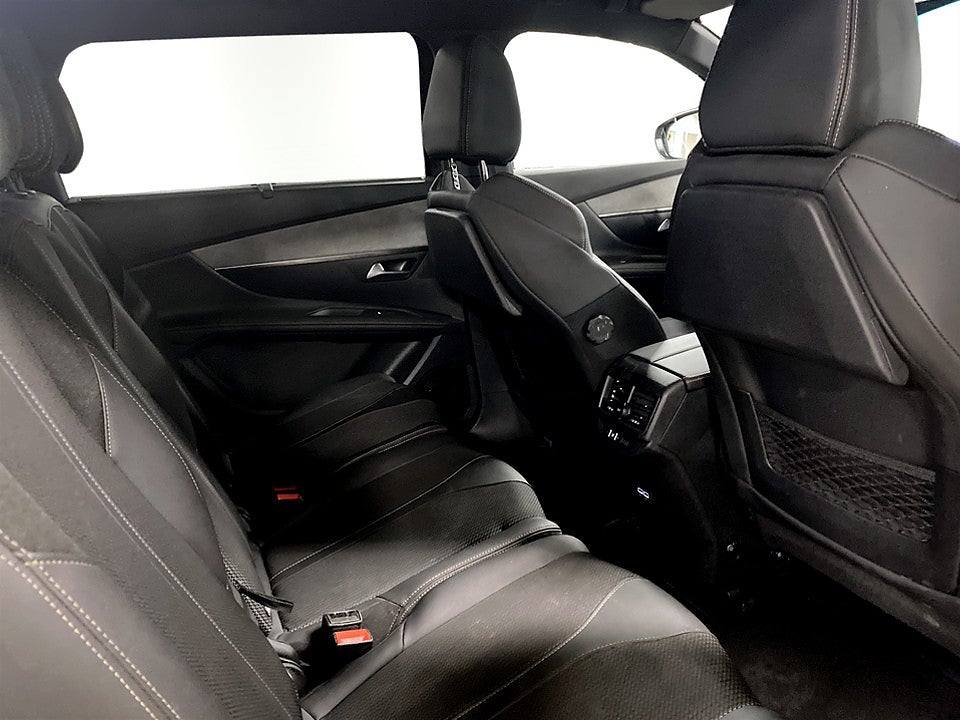 Bild på Peugeot 5008 GT 1.2 PT 130hk Aut 7-SITS B-KAMER CARPLAY